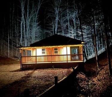 Stanton House | Restful River Cabin, Red River Gorge, KY, River Access & Views
