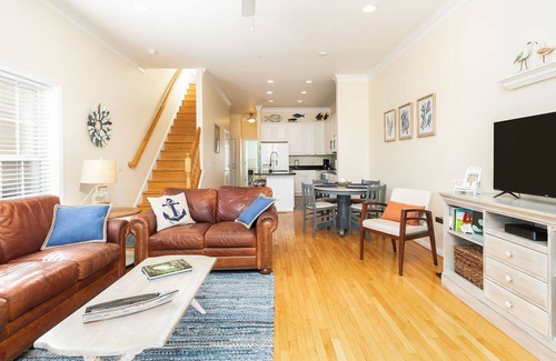Waters Edge House | *Resting Beach Place* Waters Edge - Close to Everything on Folly