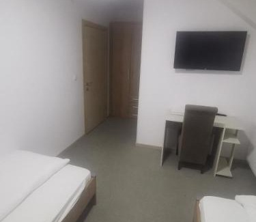 Kursumlija Apartment | Restoran Mijajlovic