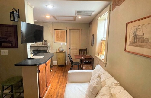 Bedford Apartment | Restored 1840's Downtown Loft Near Blue Ridge Parkway