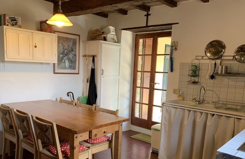 Volerrano House | Restored farmhouse with private pool on Umbria/Tuscany border, breathtaking view
