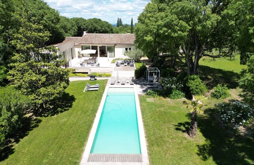 St.-Remy-de-Provence House | Restored farmhouse, near village, quiet, heated pool, superb view Alpilles