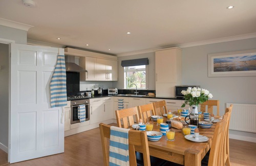Winnard's Perch House | Retallack Resort Fistral Hot Tub, waterside house