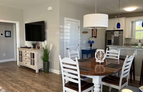 North Myrtle Beach Cottage | Retreat #2209 - Adorable Cottage in Barefoot Resort