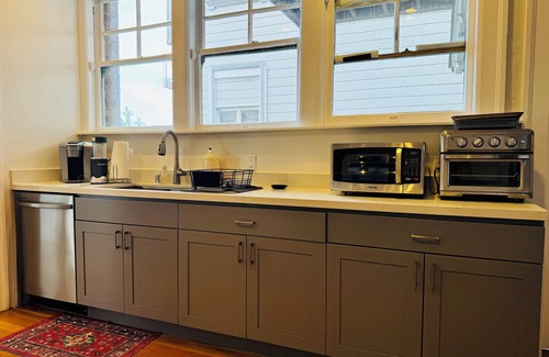 Pacific Heights Apartment | Retreat in San Francisco w/Private Sauna and Deck