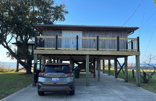 Crawfordville House | Retreat located on the Gulf of Mexico in Crawfordville, Florida.