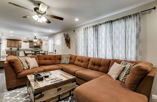 Flagstaff House | Retreat Minutes from Snowbowl and Downtown Flagstaff! Grand Canyon 1hr+