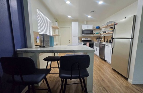 Camelback East Apartment | Retreat @ Rose|Pool |Central PHX