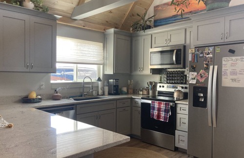 Delta House | ReTreat yourself with this sunny A-frame experience