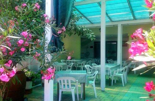 Balatonlelle Bed & Breakfast | Retro Nádas Vendégház