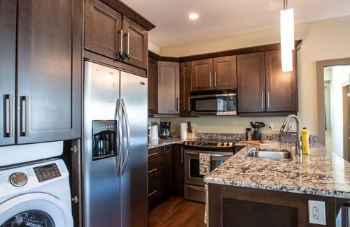 Revelstoke Condo | Revelstoke - Selkirk Snug