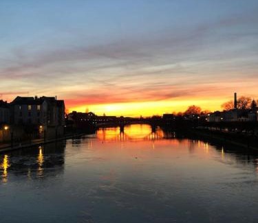 Lagny-sur-Marne Apartment | Rez de jardin Cosy entre Disney et Paris