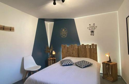 Bagnols-sur-Ceze Apartment | REZ de jardin moderne 4 chambres 8 personnes jardinet