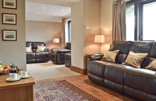 Pentrefelin House | Rhandir Barn
