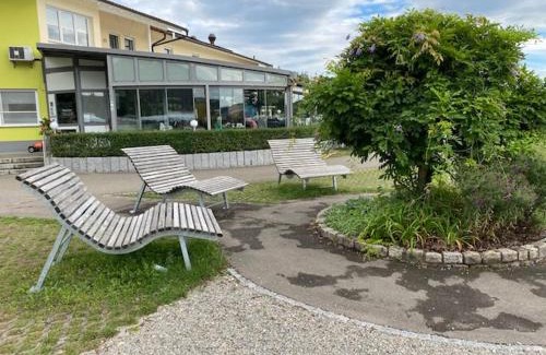 Waldshut-Tiengen Bed & Breakfast | Rhein-Camping Waldshut