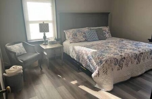 Hermann Apartment | Rhine Suite at Brickhouse Inn