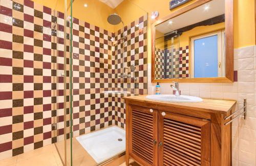 Bilbao Old Town Apartment | Ribera Market Old Town by Next Stop Bilbao
