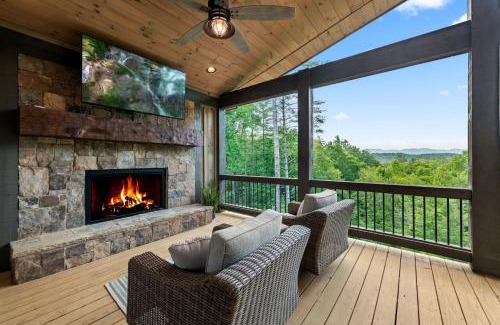 Ellijay House | Rich Mountain Chateau - Luxury Elegant Escape