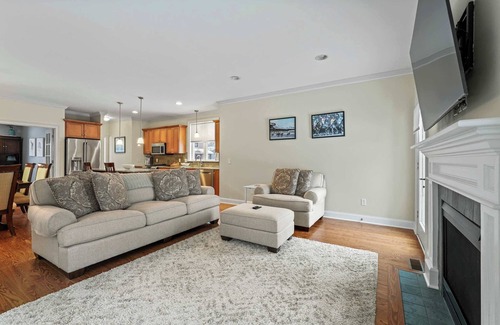Saratoga Springs House | Richard Manor by Saratoga Stays