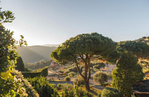 Finale Ligure Villa | Riders Mansion