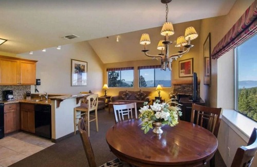 Tahoe Village Condo | Ridge View Resort B
