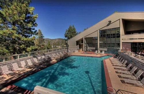 Tahoe Village Condo | Ridge View Resort B