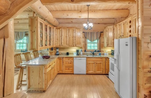 Pittman Center Cabin | Ridge Views - Private Mountain Top Cabin