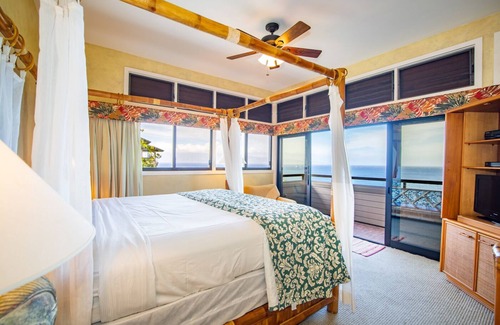 Kapalua Hotel | Ridge Villas Ocean View 1 Bedroom at The Kapalua Villas Maui, Pets Allowed