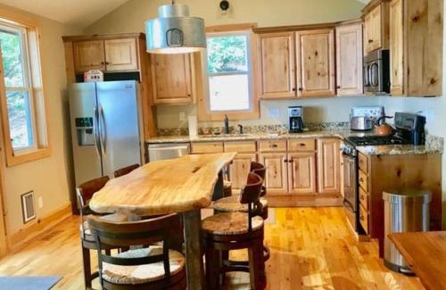 Apple Ridge Villa | Ridgecrest A Unique Rustic Cabin in Blowing Rock NC