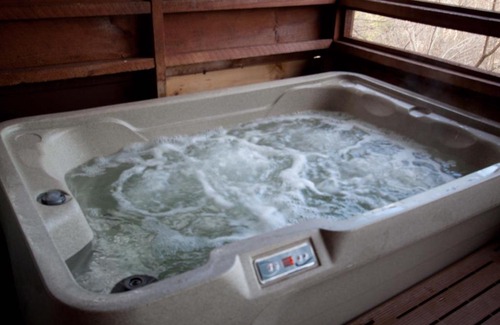 Gatlinburg - Pigeon Forge House | Ridgecrest Drive Cabin 1606