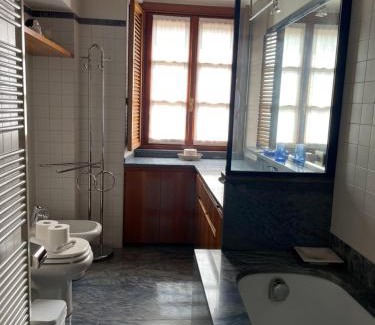 Roman Quarter Apartment | Rifugio di Charme nel cuore di Torino + posto auto