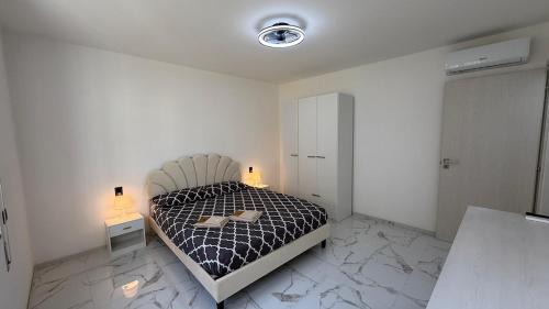 Sarnico Apartment | Rifugio Elegante a due passi dal Lago - Free Wifi Giardino e AC