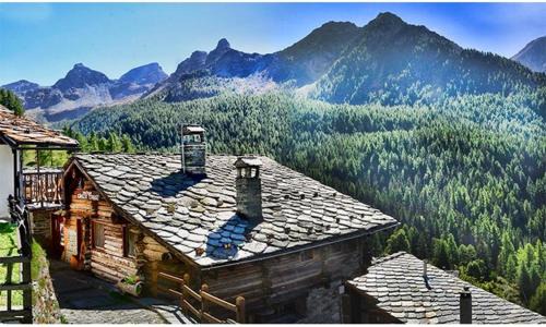Champoluc Hotel | Rifugio Vieux Crest