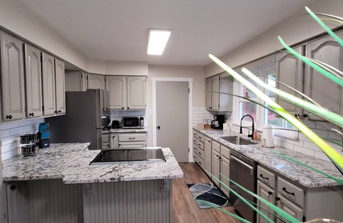 Pocatello House | Right next to ISU campus & Holt Arena.