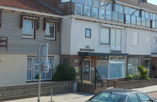Egmond aan Zee Apartment | Right on the beach and the center, 2 bedrooms, 4 people, ground floor, first floor