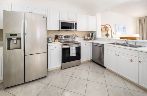 Fort Walton Beach Condo | Right on the Sand Dunes-Top Floor-BEACHFRONT-Free Bch Svc & Fitness Room