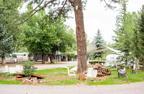 Pinetop Hotel | Rim Camp Vintage Airstream