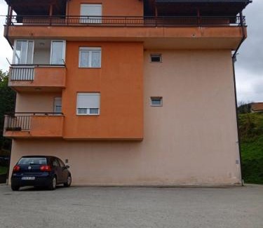 Vlasenica Apartment | Rina apartman