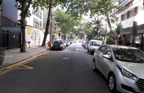 Leblon Apartment | RIO DE JANEIRO - LEBLON BEACH