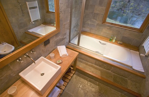 Lanin National Park Hotel | Rio Hermoso Hotel De Montaña