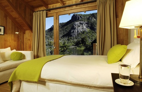 Lanin National Park Hotel | Rio Hermoso Hotel De Montaña