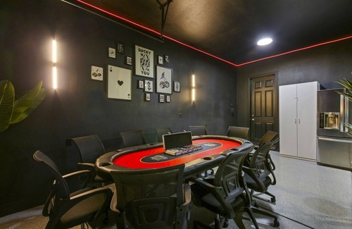 Madison Estates House | Rio: Pool, Spa, Fire Pits, Ping Pong, BBQ