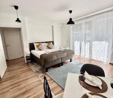 Kecskemet Apartment | Rita Apartman saját parkolóval és erkéllyel