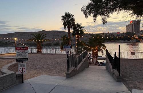 Bullhead City Apartment | RIV A HOLIC