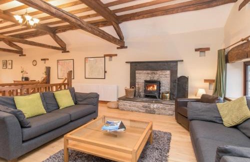 Kendal House | Riven Oak