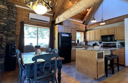 Twain Harte Cabin | River Access-EVCharger-Arcade-AC-WIFI+