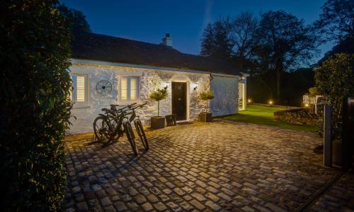 Bowland Bridge House | River Barn