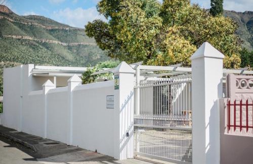 Graaff-Reinet Apartment | River Bend Guesthouses