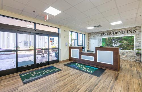 Pigeon Forge Hotel | River Bend Inn - Pigeon Forge