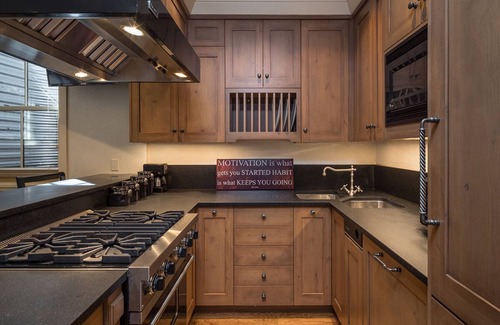 Telluride House | RIVER BLISS- New Hot Tub, Private, Convenient, & Perfect Location